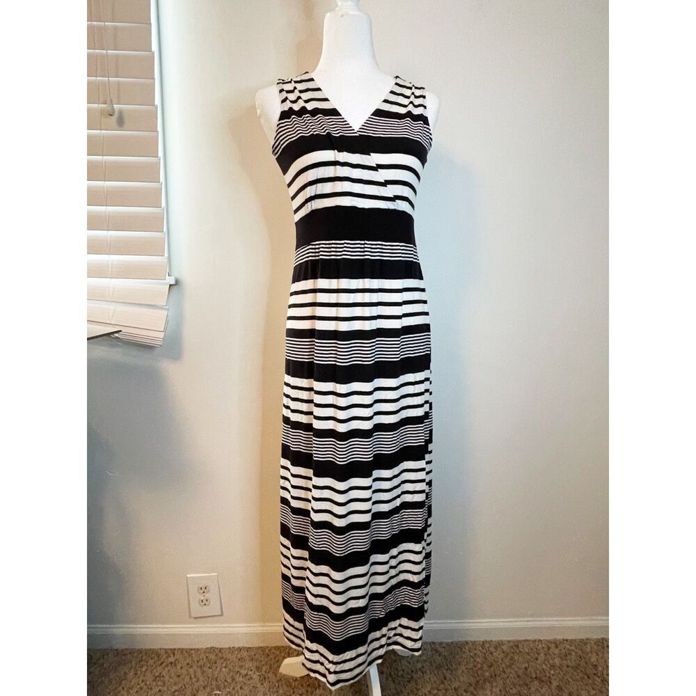 LL Bean Striped Maxi Dress Black White Sleeveless V Neck Vacation Size Small